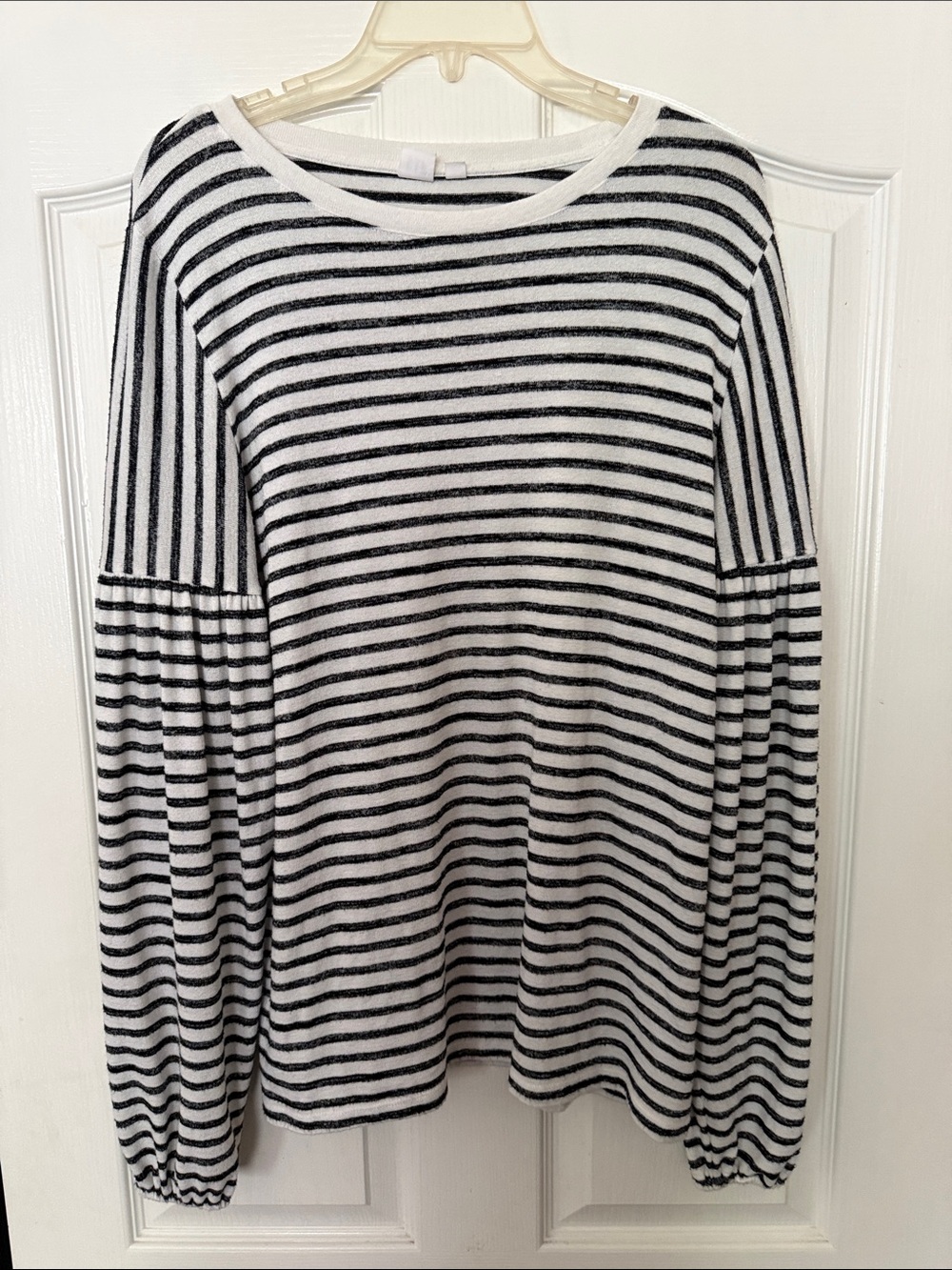 GAP Black and White Striped Long Sleeve Balloon Top